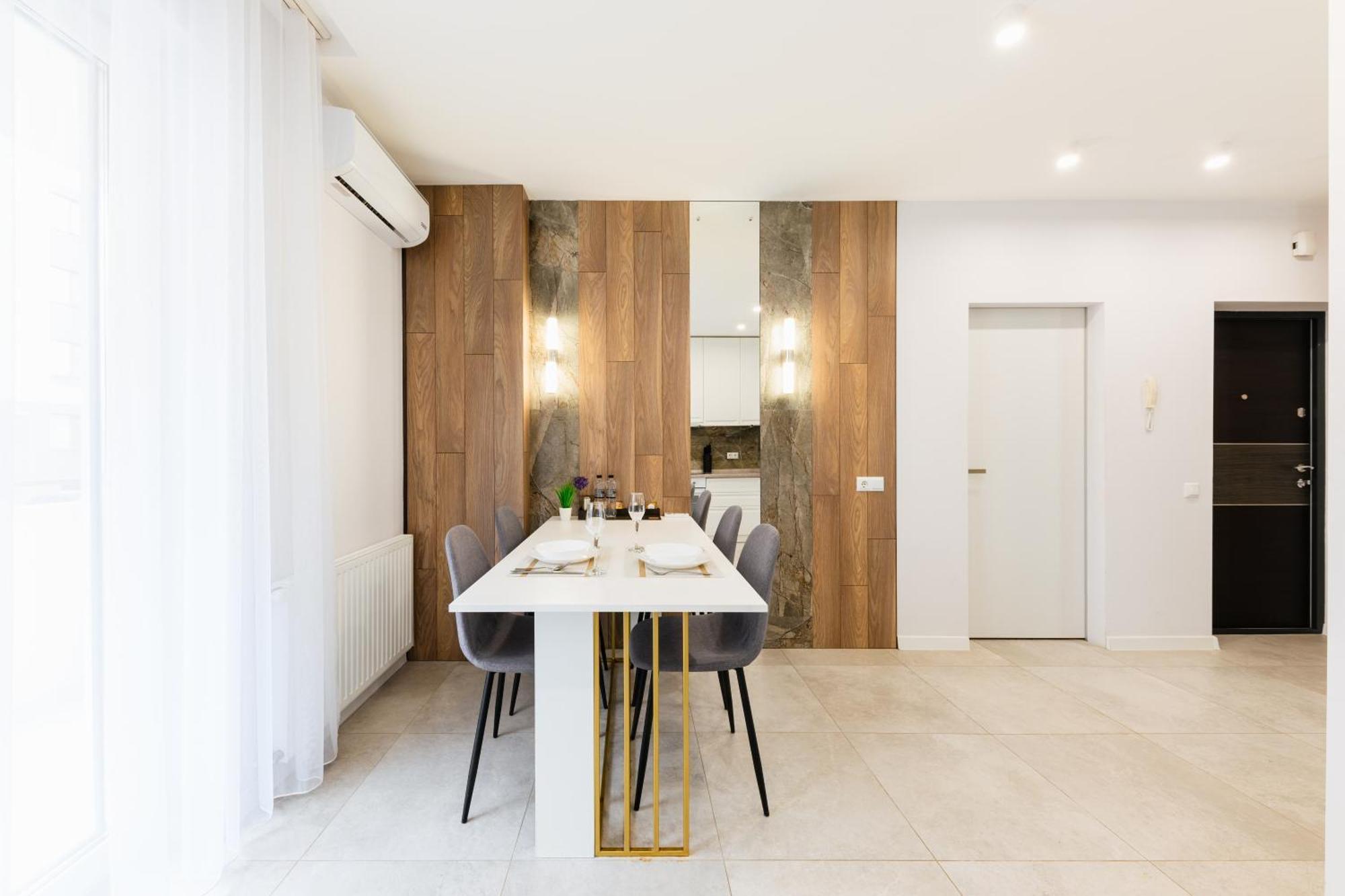 Luxury Apartments “Bozdosh” Ujgorod Dış mekan fotoğraf