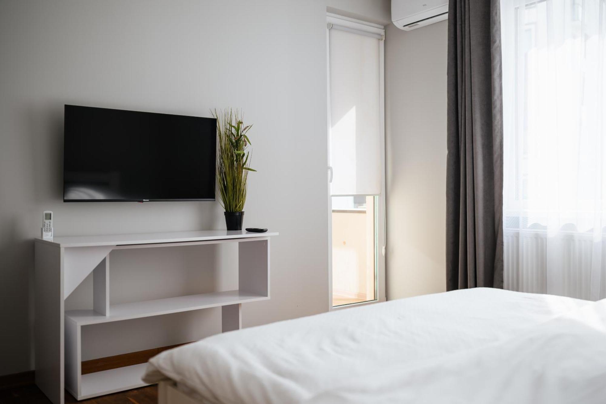 Luxury Apartments “Bozdosh” Ujgorod Dış mekan fotoğraf
